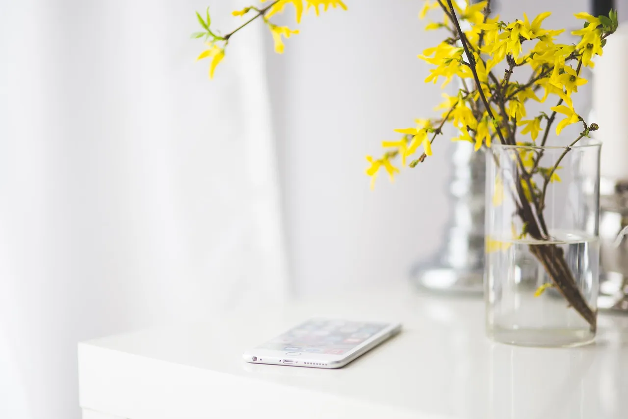 4 Creative Ways To Make Money From Home Online